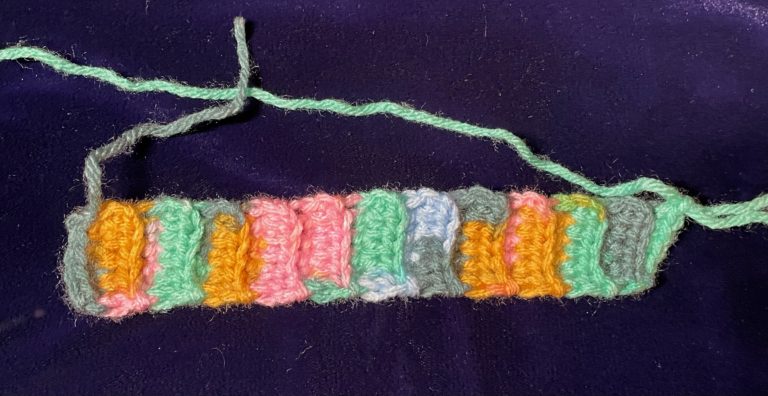 scblo crocheted to make ribbing