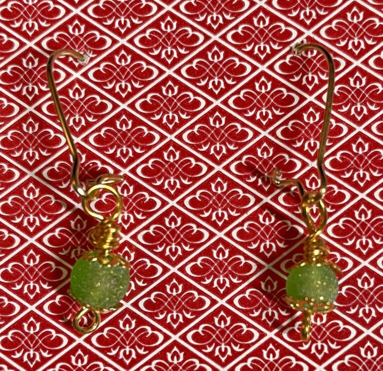 Green Sparkle Glass Bead Simple Wrap Earrings