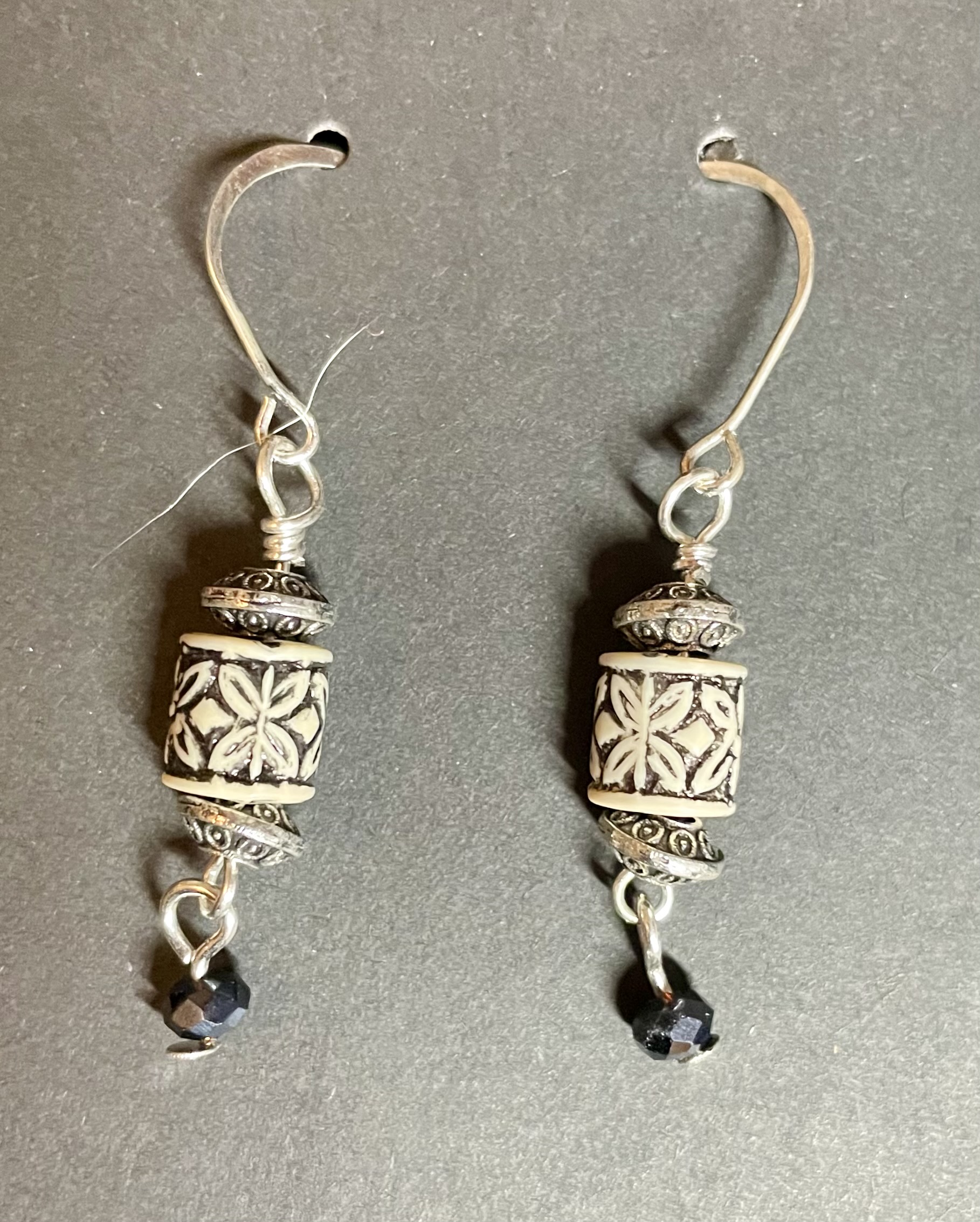 Black and White Flower with Round Black Crystal Dangle Silver Earrings